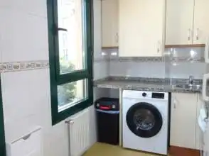 Cocina de Dúplex de alquiler en Gijón  con Calefacción, Parquet y Amueblado