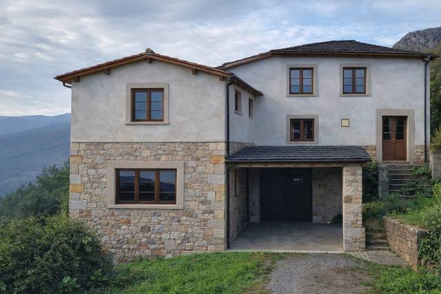 Casa-chalet en Venta en Lugar LOREDO, 5 en Villayón