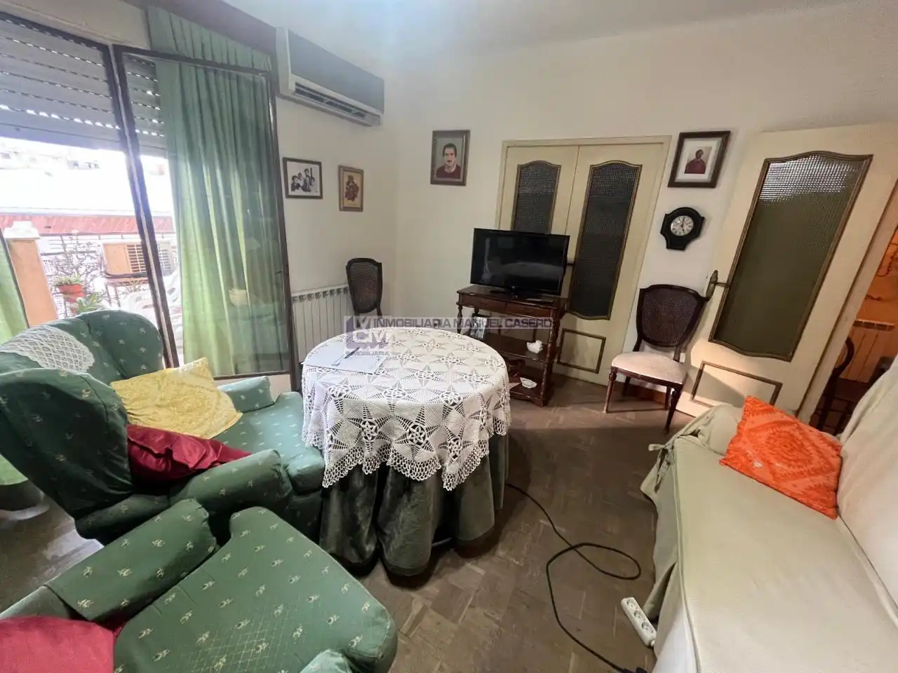 Sala d'estar de Pis en venda en Cáceres amb Calefacció, Parquet i Terrassa