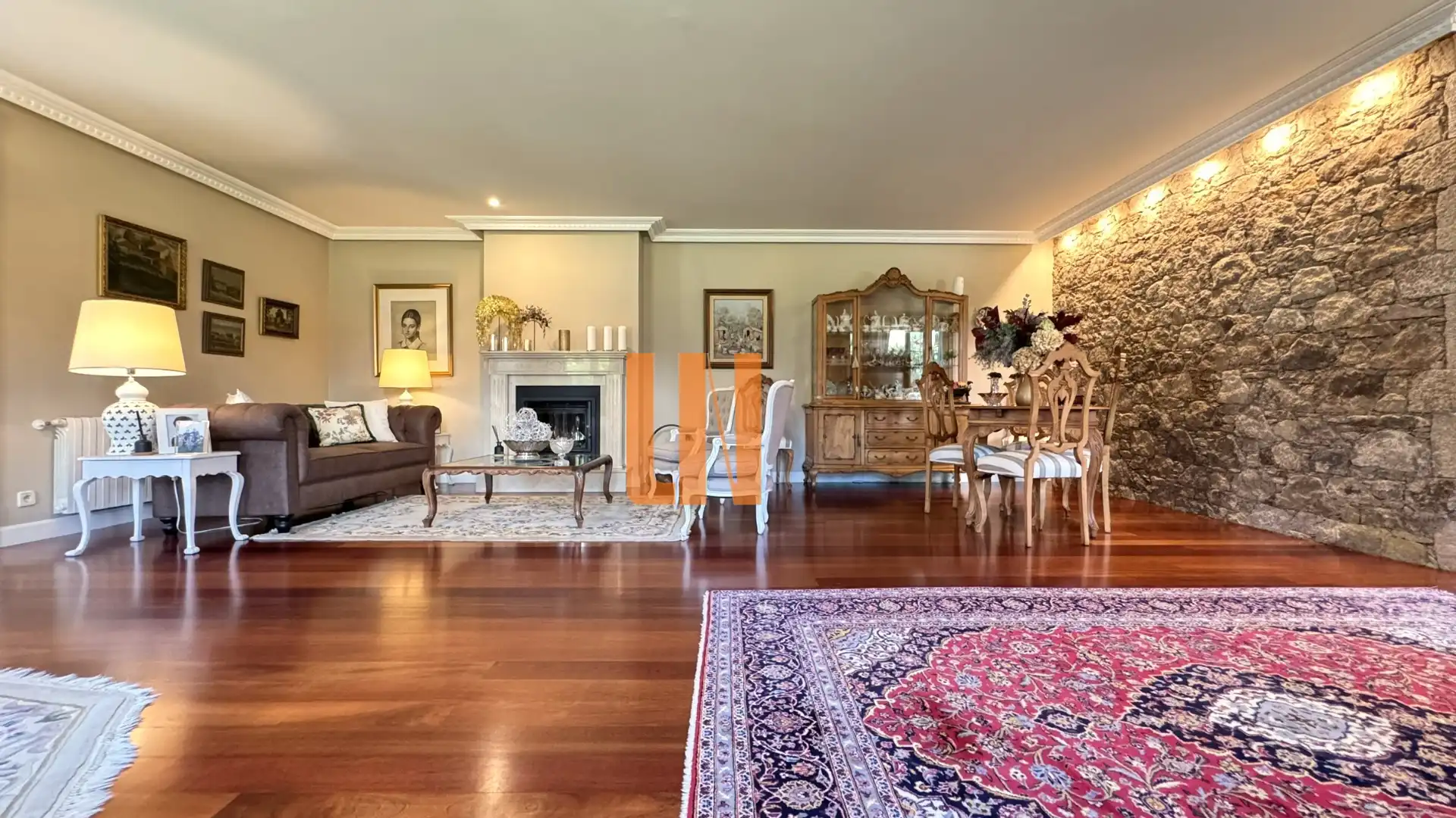 Sala de estar de Casa o chalet en venta en Culleredo con Calefacción, Jardín privado y Parquet