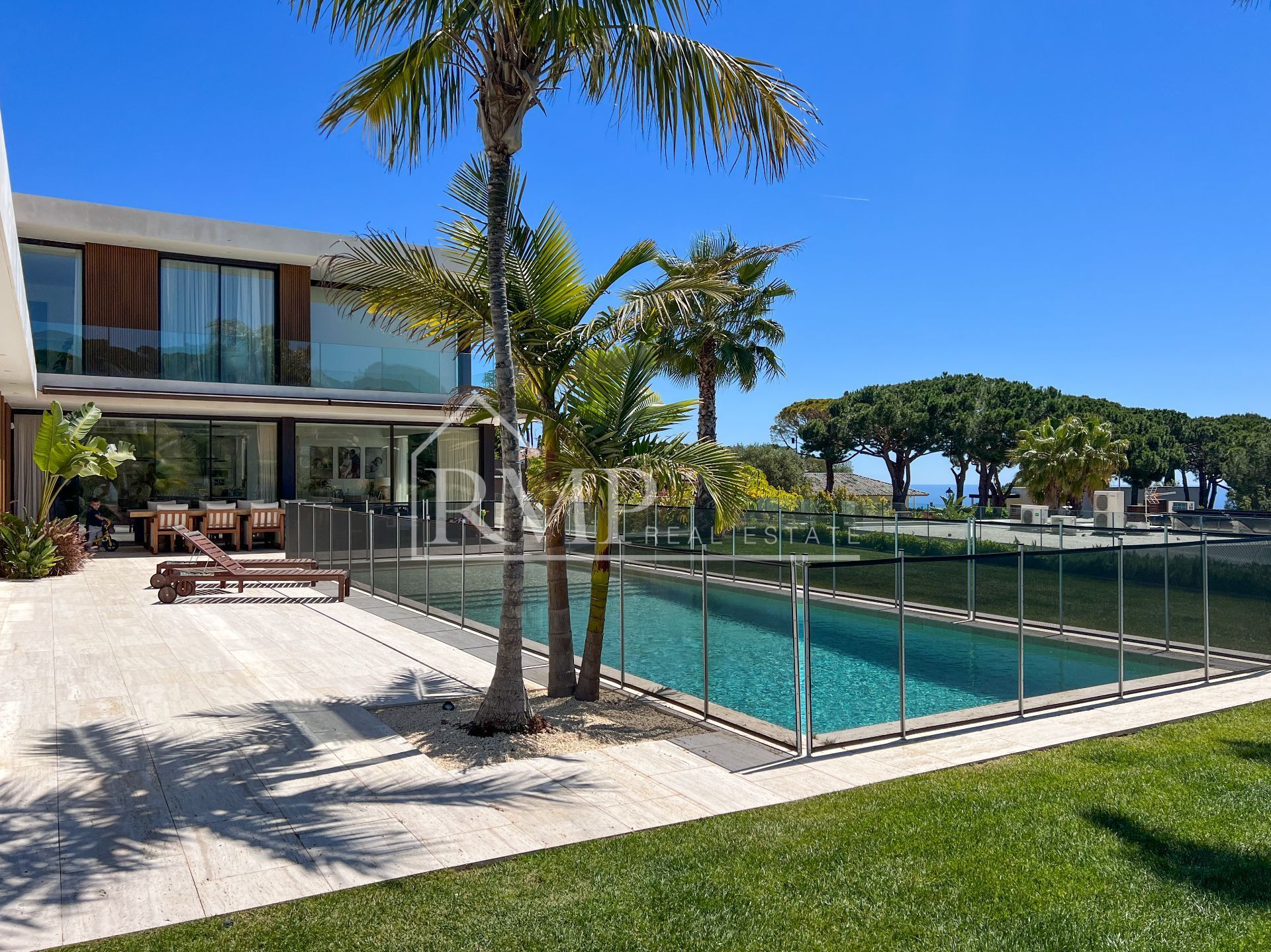 Exterior view of House or chalet for sale in Sant Andreu de Llavaneres  with Air Conditioner, Heating and Private garden