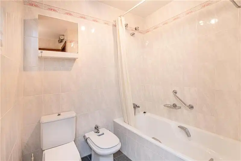 Bathroom of Flat for sale in  Palma de Mallorca  with Air Conditioner and Balcony