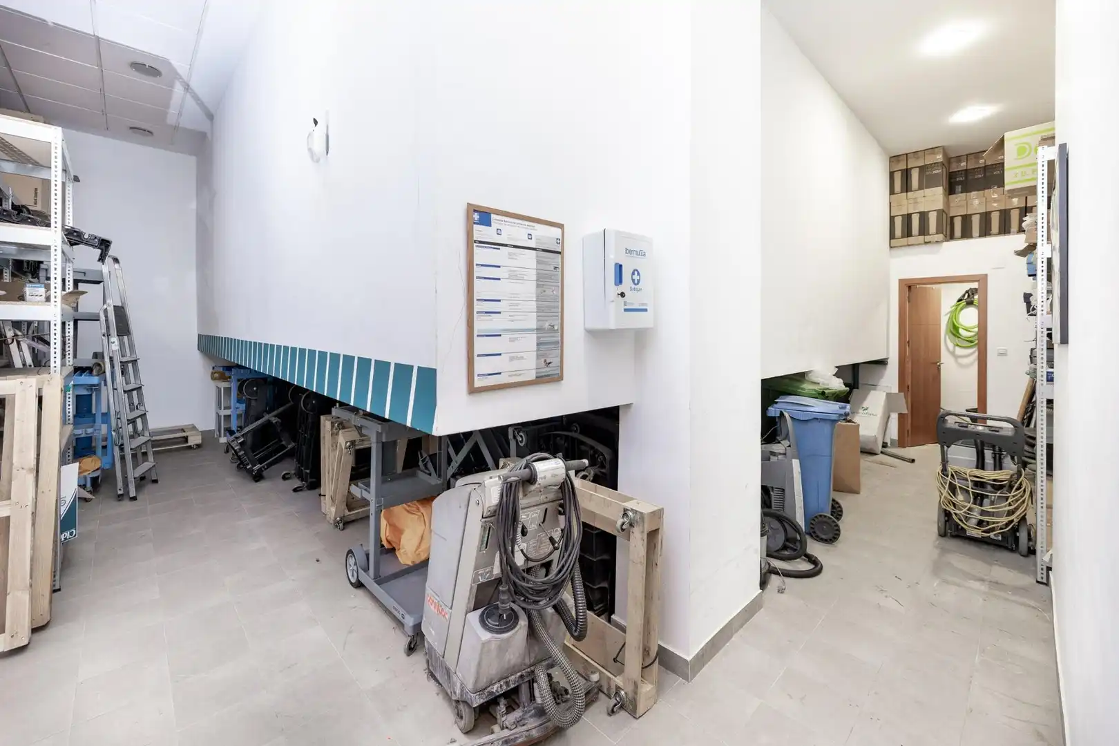 Business premises for sale in Avenida de la Ilustración 87, imagen 11