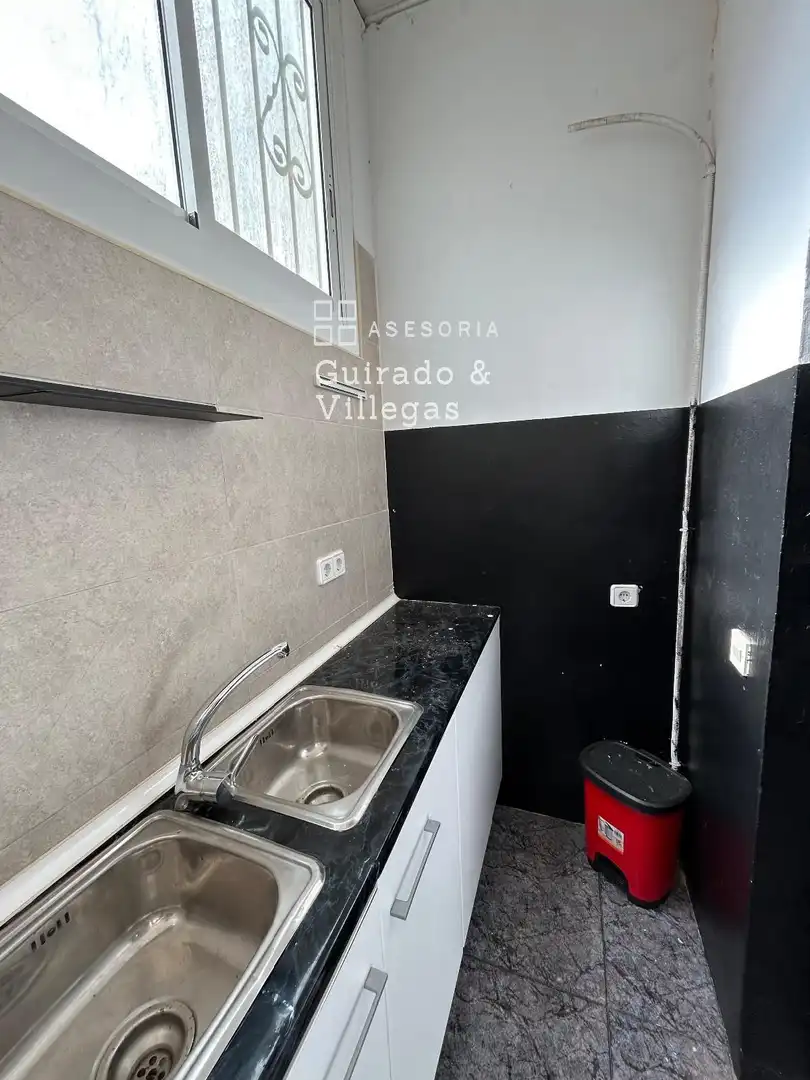 Cuina de Local en venda en Barcelona amb Aire condicionat