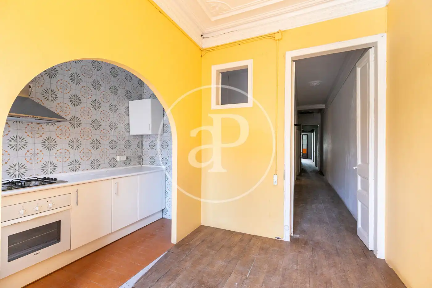 Piso en venta en Barcelona con Calefacción y Balcón