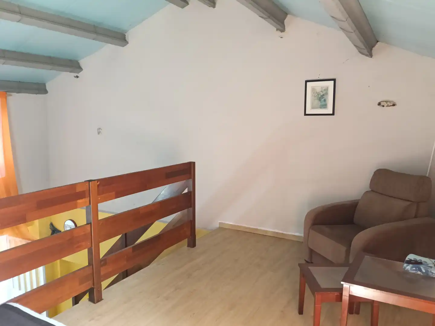 Einfamilien-Reihenhaus zum Verkauf in Carral mit Privatgarten und Abstellraum