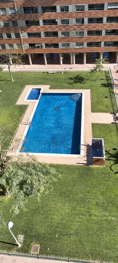 Piscina de Pis de lloguer en Mislata amb Aire condicionat, Calefacció i Moblat