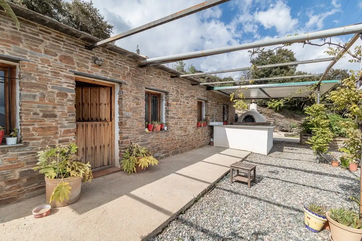 Jardí de Casa o xalet en venda en Pórtugos amb Calefacció, Jardí privat i Terrassa