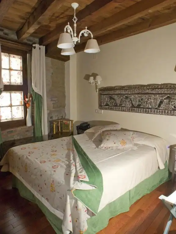 Habitación de Edificio en venta en Santa María del Tiétar