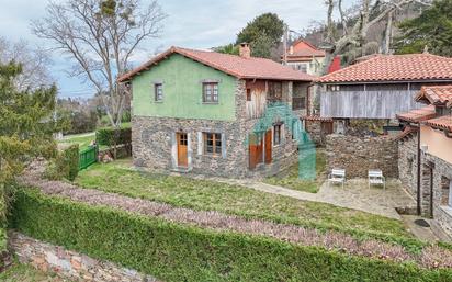 Exterior view of House or chalet for sale in Cudillero  with Heating, Private garden and Parquet flooring