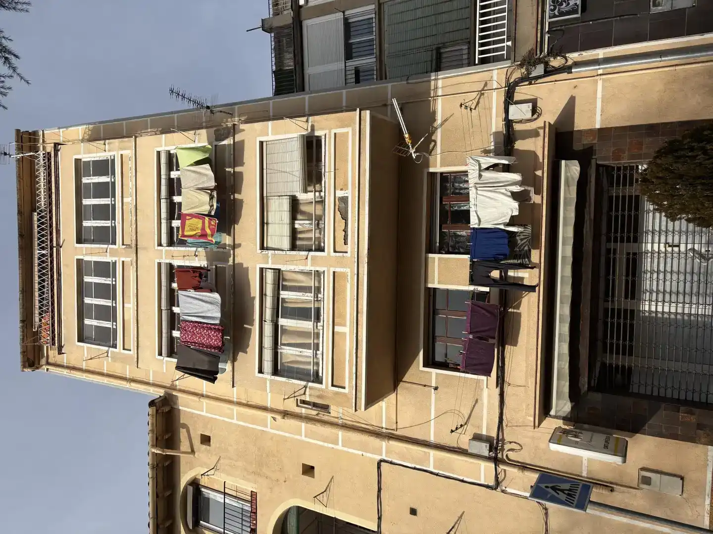 Vista exterior de Piso en venta en Berga con Parquet, Trastero y Amueblado