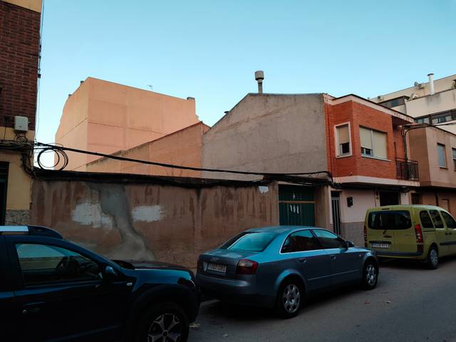 Terreno residencial en Venta en Calle Montealegre en Almansa