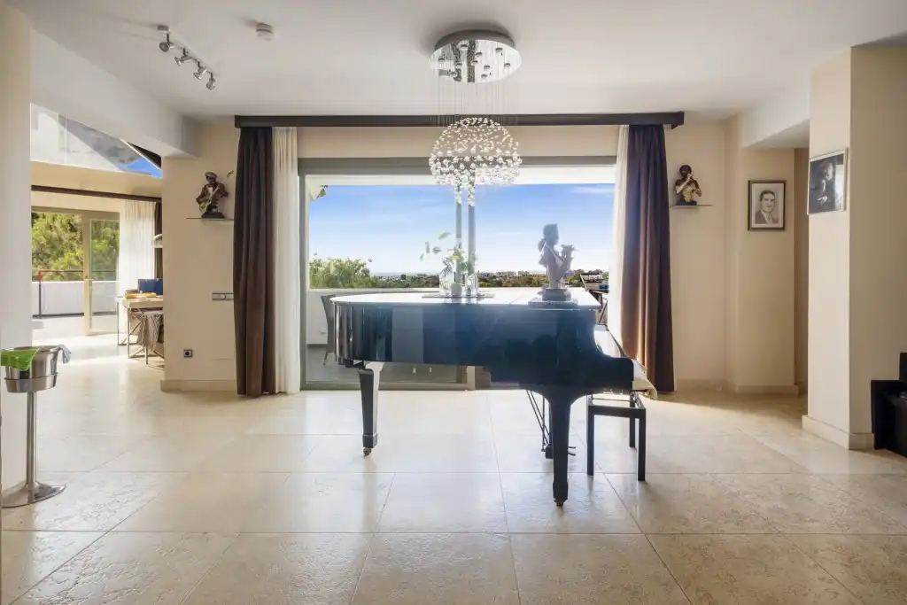 Ático con piscina en venta en Estepona Pueblo, imagen 5