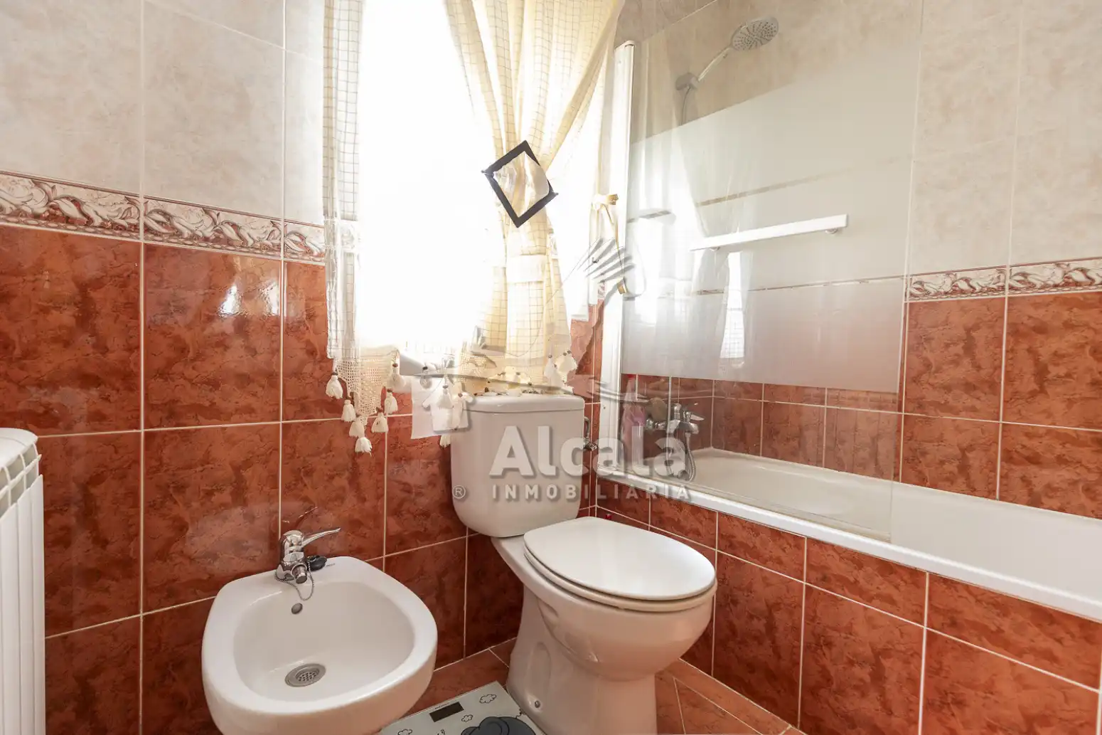 Casa aparellada amb piscina en venda a Torrejón del Rey, imagen 31