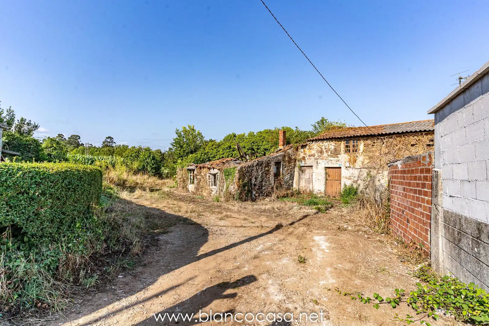 Houses for sale in Carballo  with Private garden