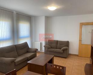 Sala d'estar de Pis de lloguer en Ourense Capital  amb Calefacció i Moblat