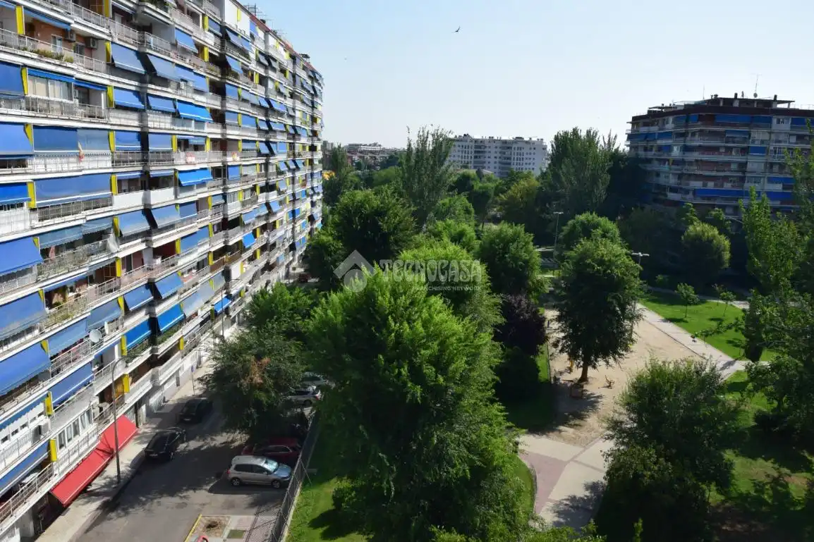 Vista exterior de Pis en venda en Torrejón de Ardoz amb Aire condicionat, Calefacció i Parquet