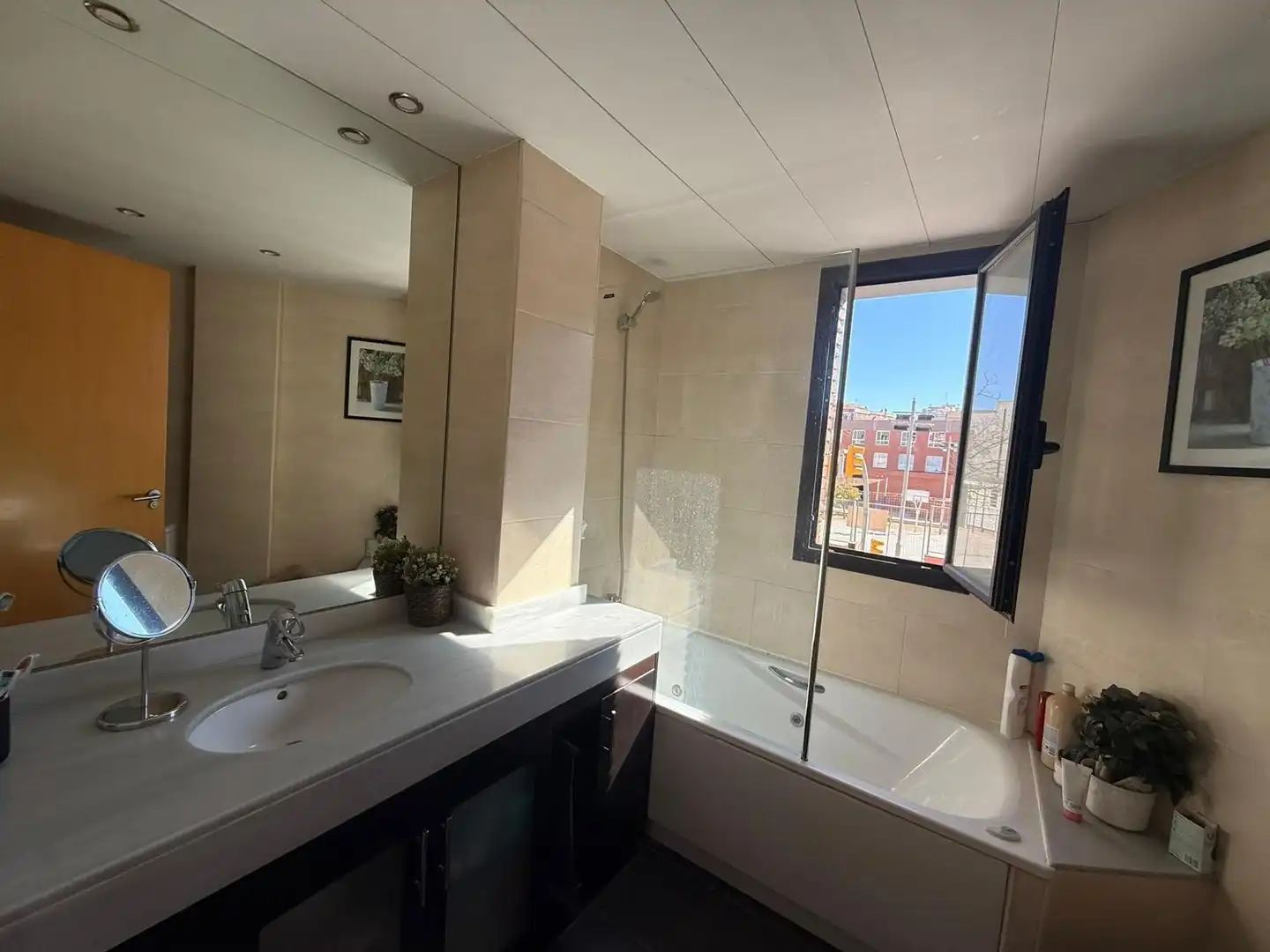 Bany de Apartament en venda en Barcelona amb Aire condicionat, Calefacció i Parquet