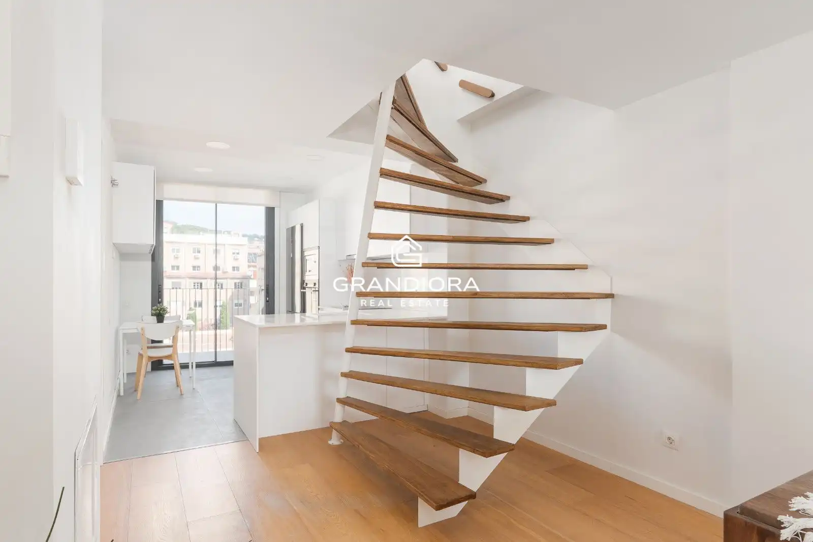 Penthouse mit Pool zum Verkauf in Calle de les Carolines 25, imagen 5