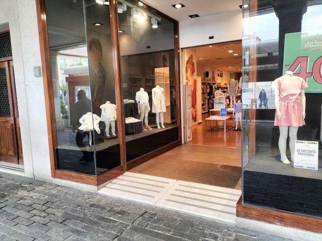 Local comercial en Alquiler en Plaza MAYOR PRINCIPAL en Centro