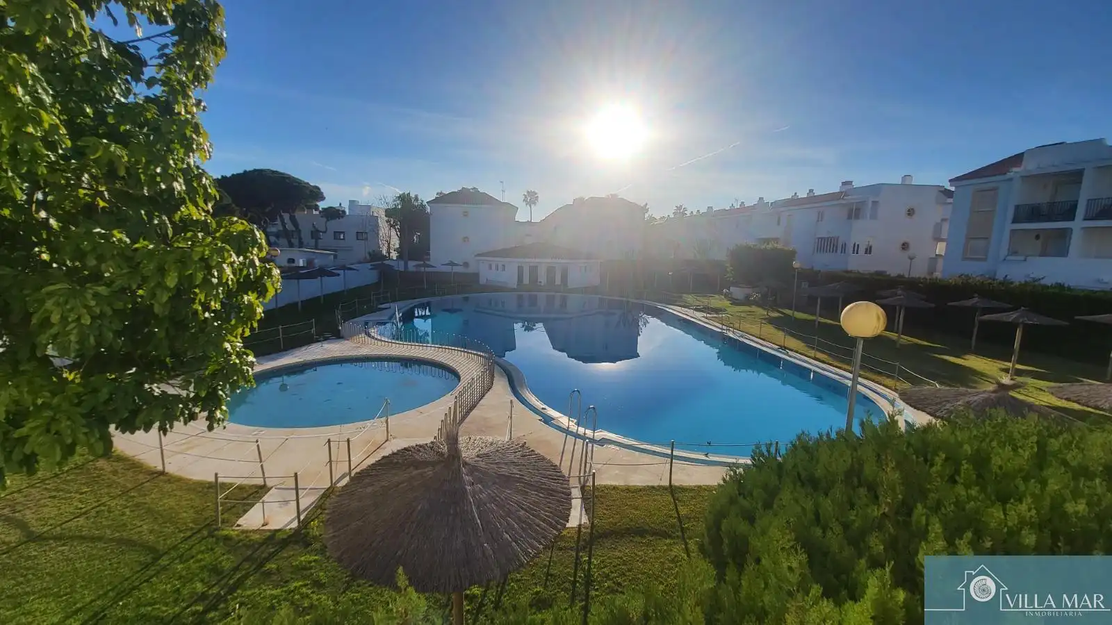 Pis amb piscina en venda a Aguadulce - Almadraba - Punta Candor
