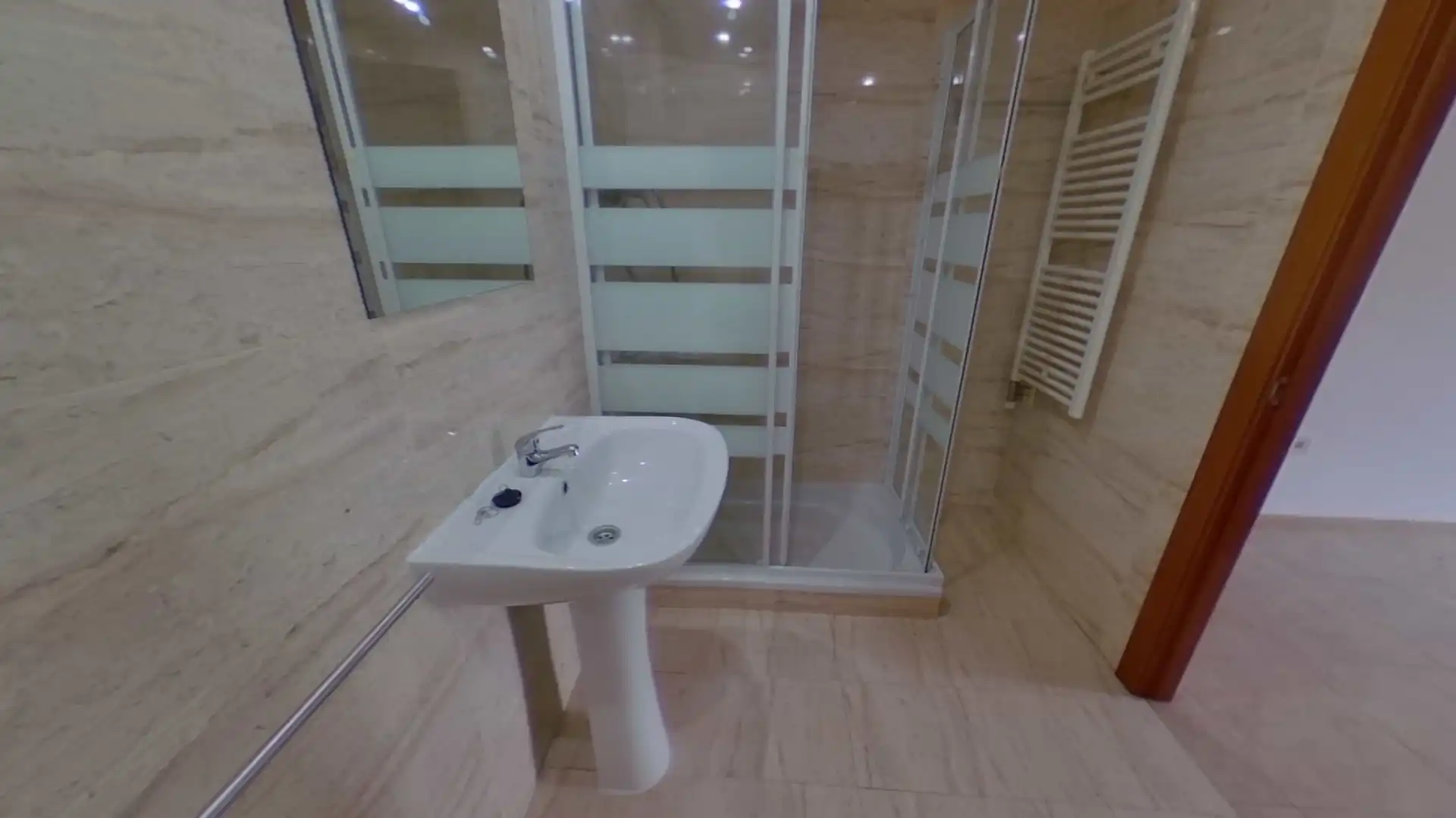 Baño de Piso en venta en Terrassa con Calefacción