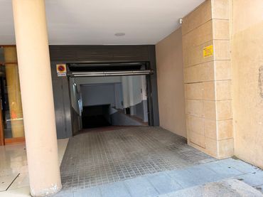 Einzelparkplatz zur Miete in Carrer Gran de Sant Andreu 178