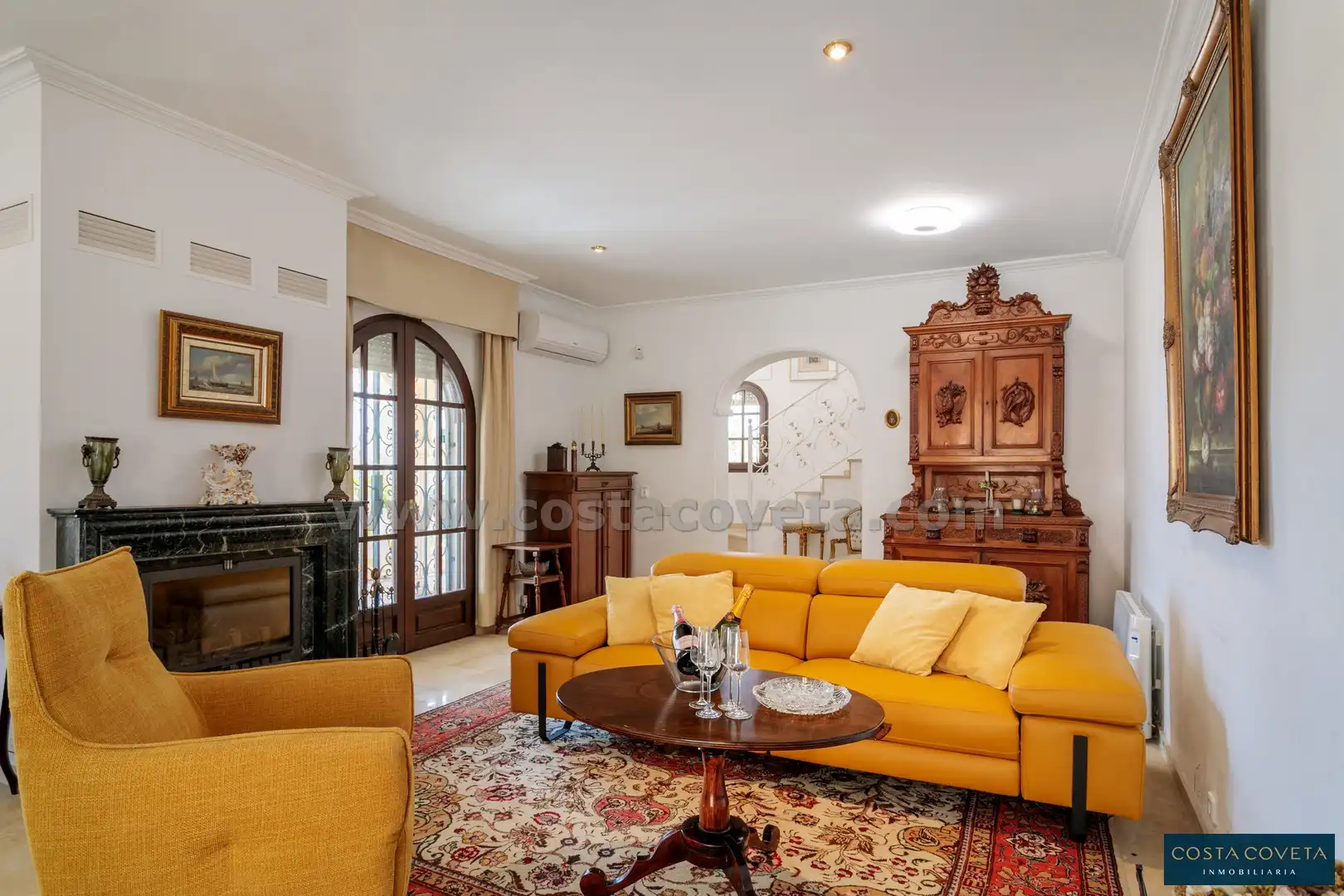 Living room of Houses for sale in El Campello  with Air Conditioner, Private garden and Terrace