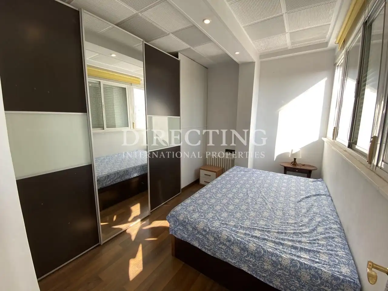 Schlafzimmer von Dachboden zur Miete in Madrid mit Klimaanlage, Heizung und Terrasse