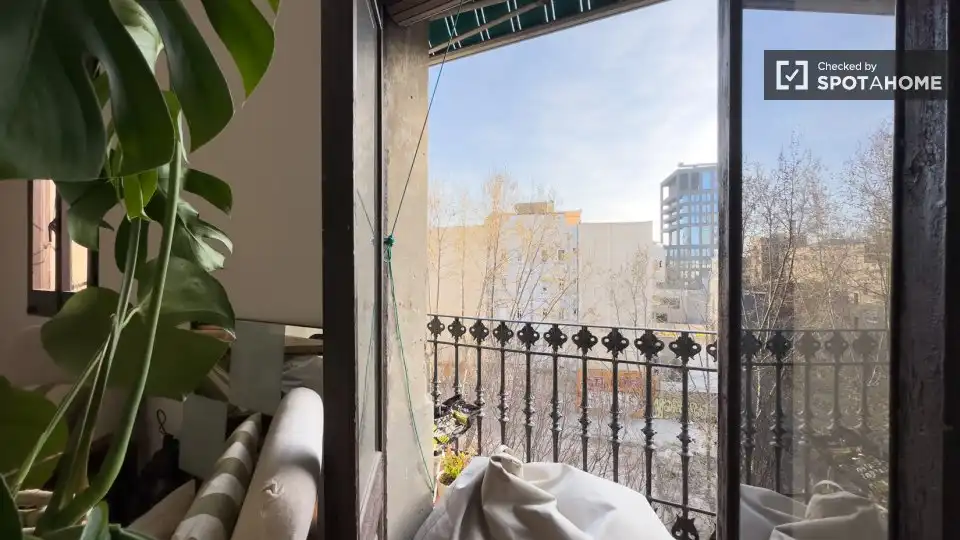 Room in Barcelona, Barcelona