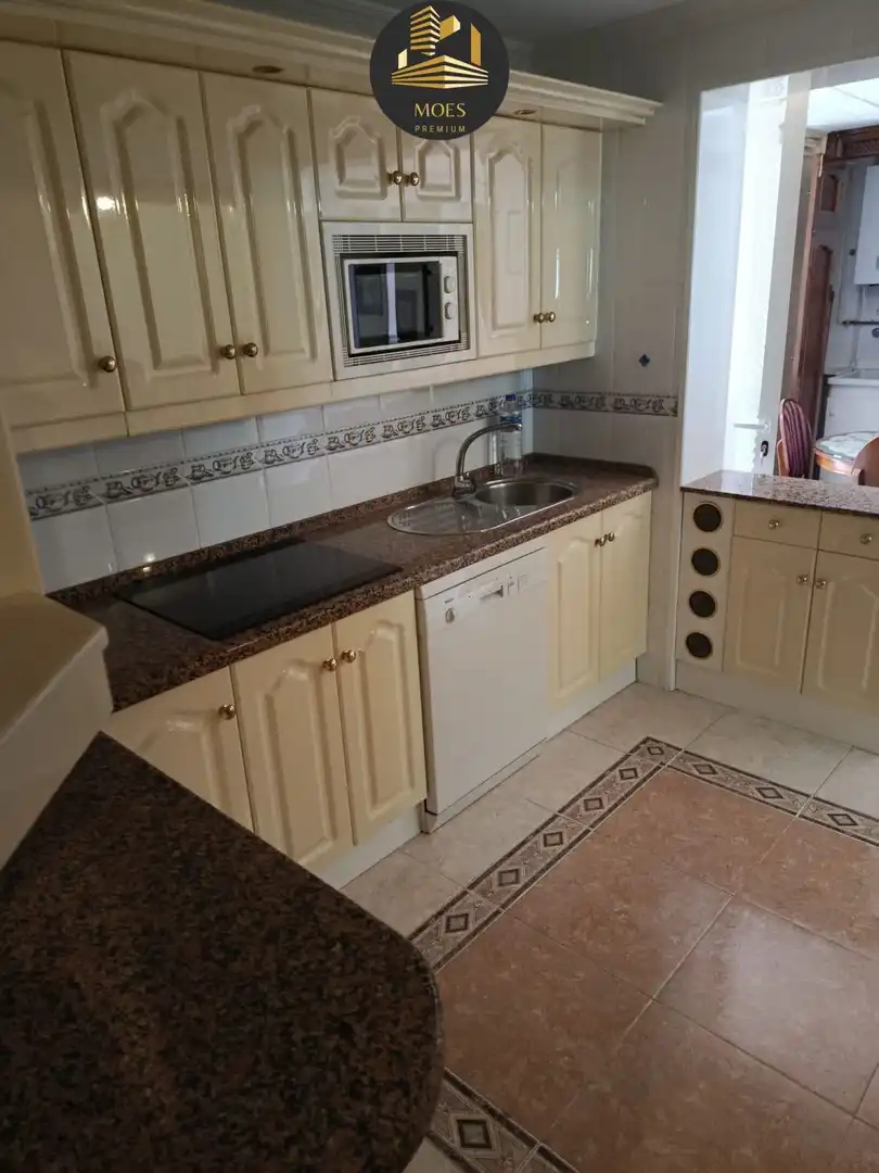 Piso con terraza en venta en Martos, imagen 5