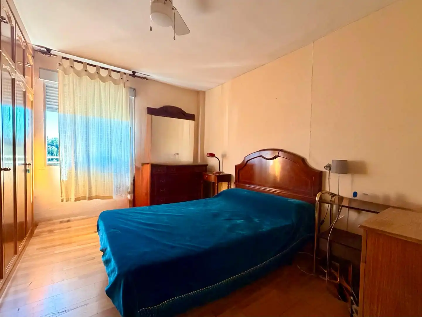Bedroom of Flat for sale in Granada  with Furnished