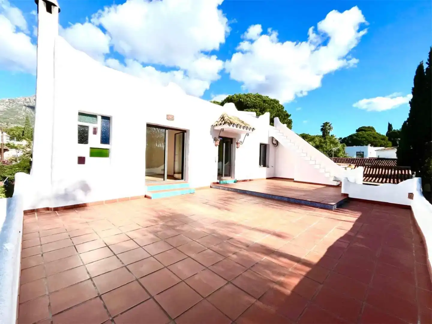 Exterior view of Flat for sale in Marbella  with Air Conditioner, Private garden and Swimming Pool