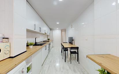 Kitchen of Flat for sale in Alicante / Alacant  with Heating, Terrace and Storage room