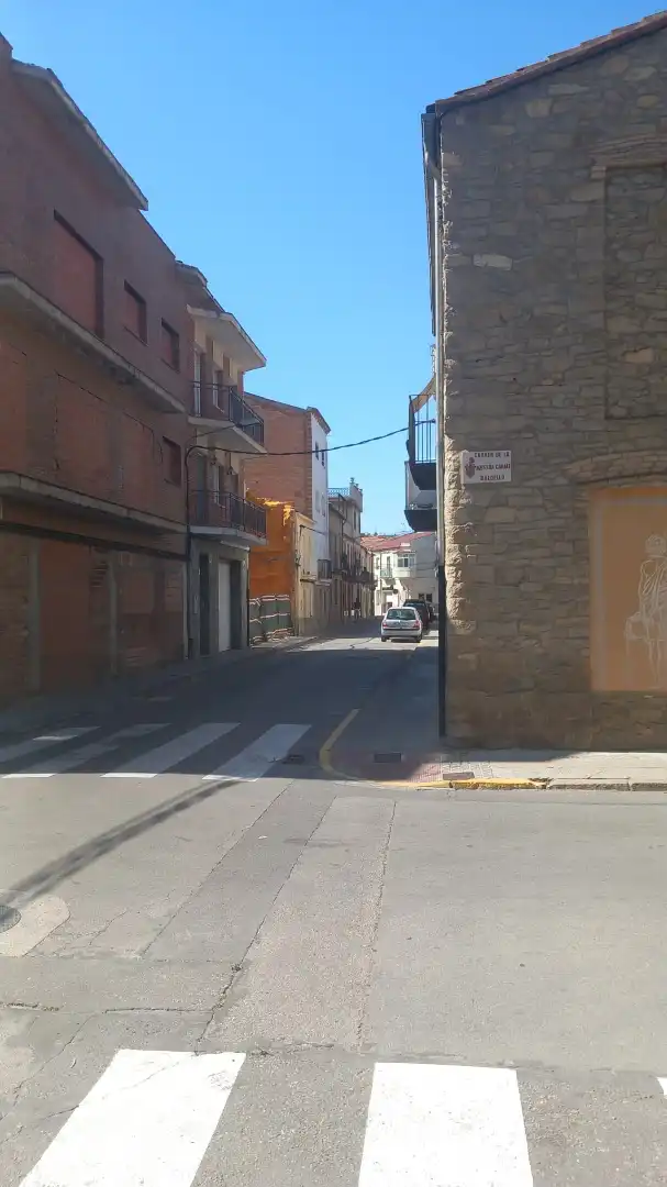 Vista exterior de Piso en venta en Sant Vicenç de Castellet con Balcón y Alarma