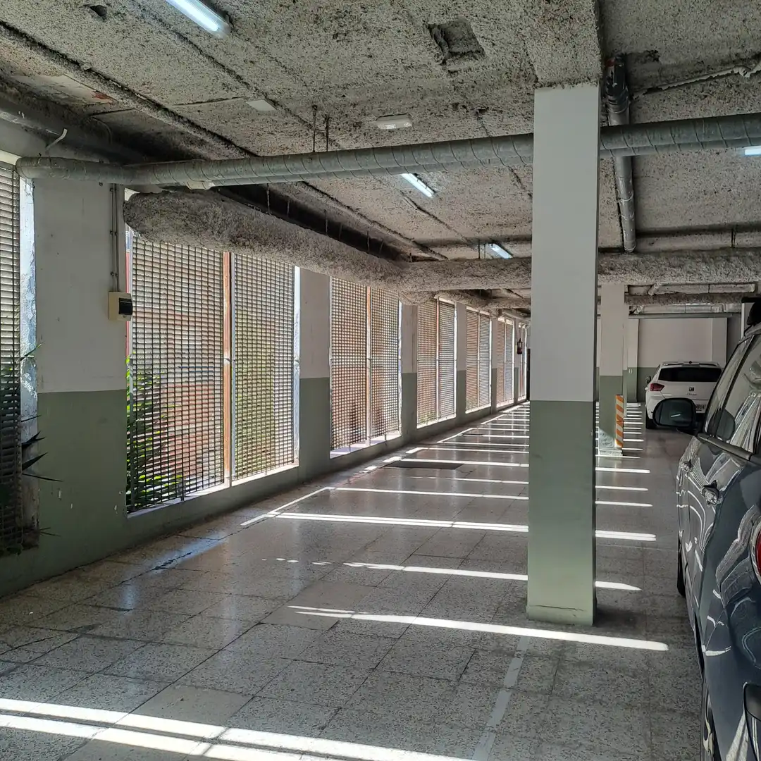 Individual with lift for sale in Carrer de Joan Maragall 1, imagen 2