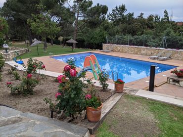 Villa mit Pool zum Verkauf in Urbanizaciones