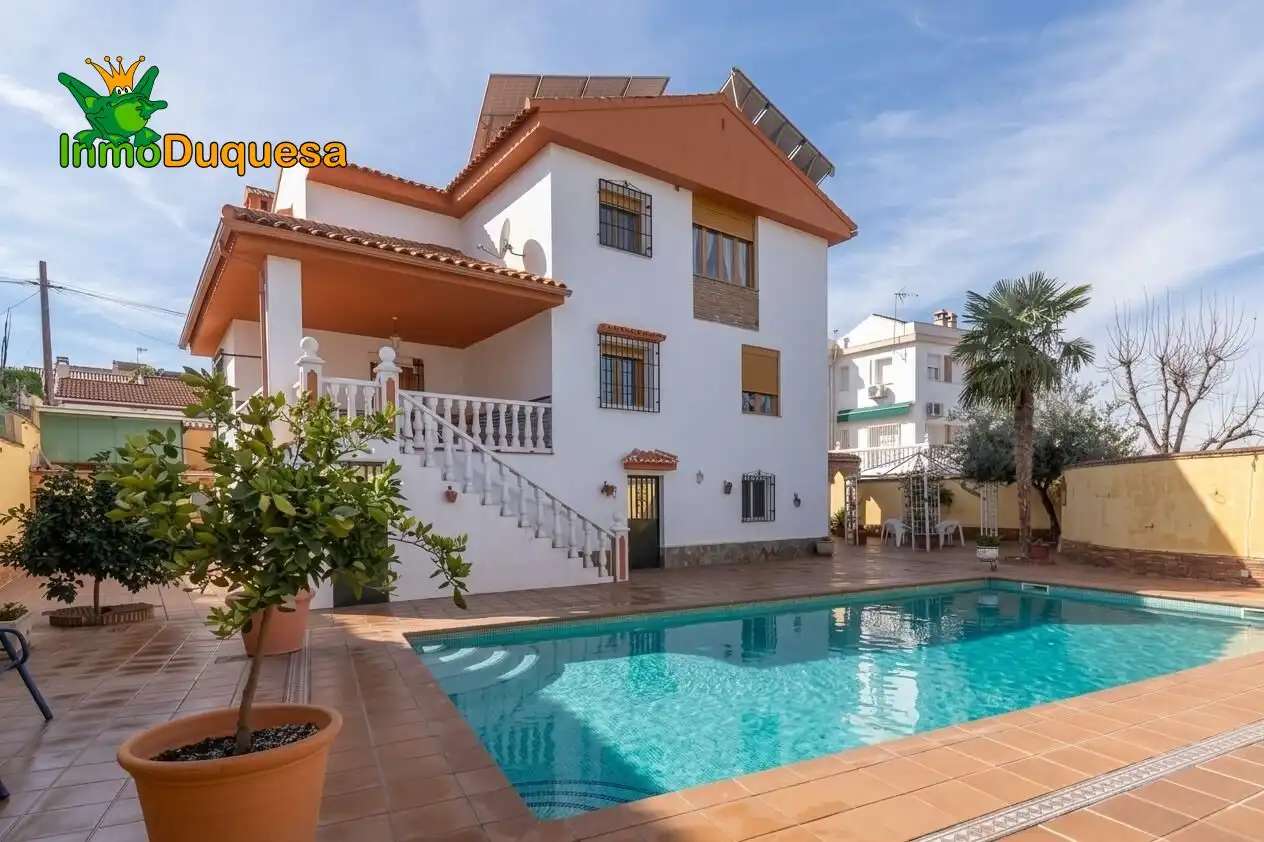 Xalet amb terrassa en venda a Villa de Otura