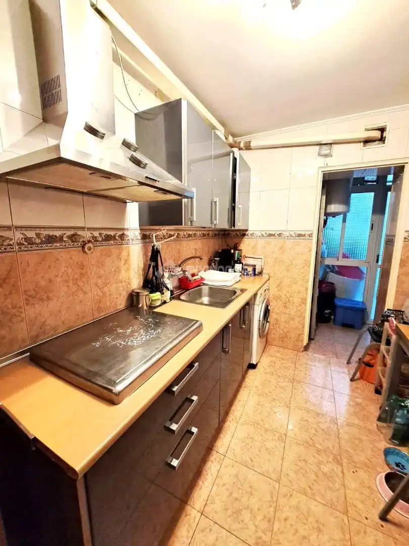 Cocina de Piso en venta en Parla con Aire acondicionado