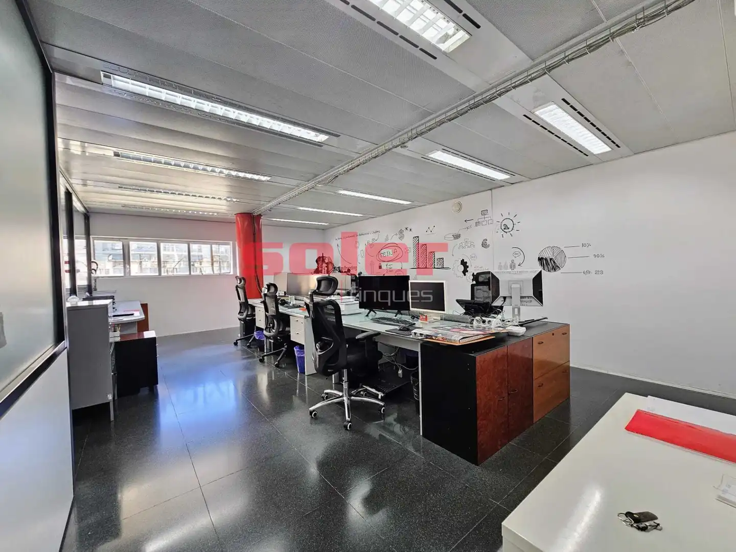 Ufficio con ascensore in vendita a Plaça de la Unió 1