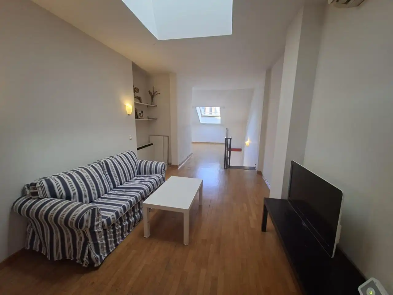 Wohnzimmer von Maisonette zum Verkauf in Madrid mit Heizung, Abstellraum und Möbliert