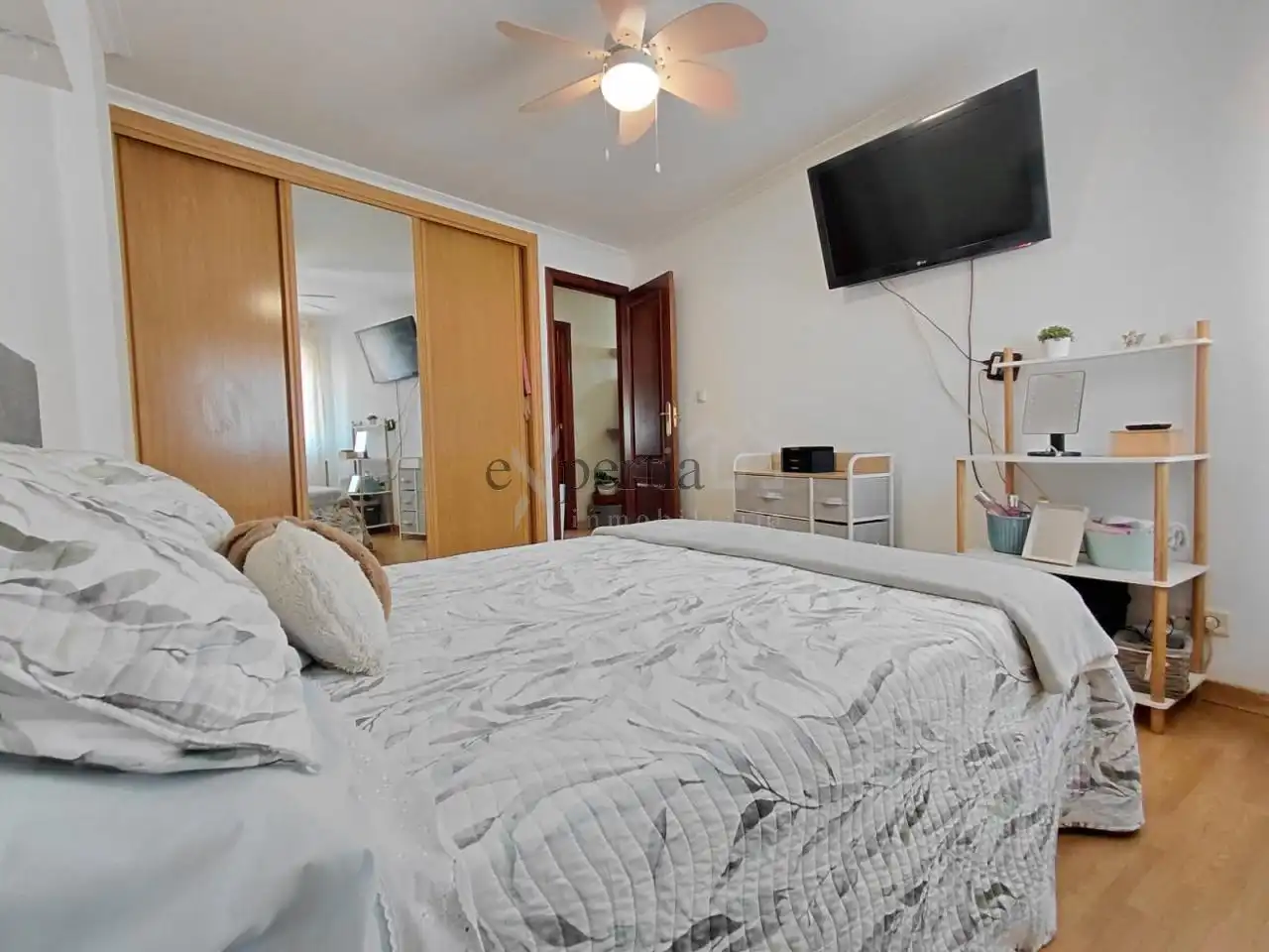 Habitación de Piso en venta en Boiro con Calefacción y Amueblado