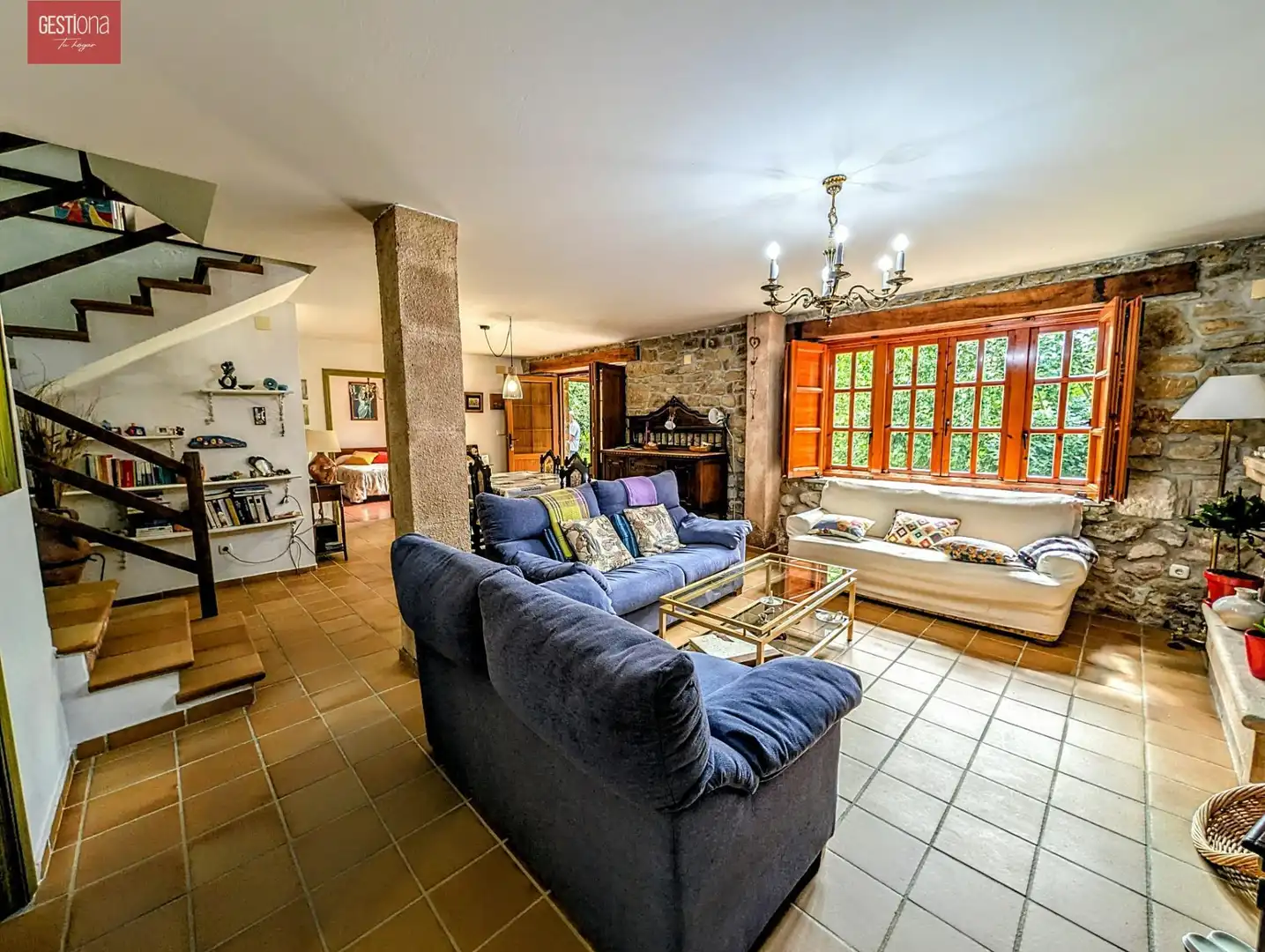 Sala de estar de Casa o chalet en venta en Escalante con Jardín privado y Balcón