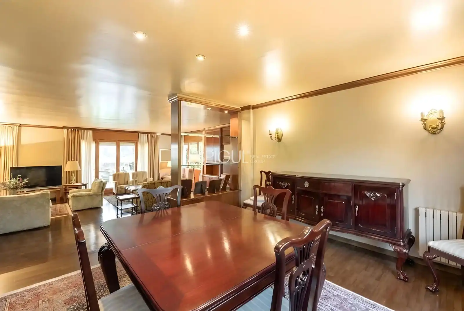 Dining room of Houses for sale in Sant Cugat del Vallès  with Air Conditioner, Heating and Parquet flooring