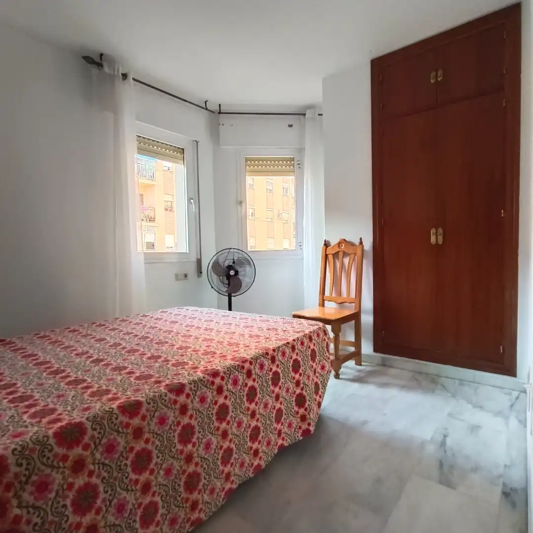 Bedroom of Flat for rent in Málaga  with Air Conditioner, Furnished and Oven