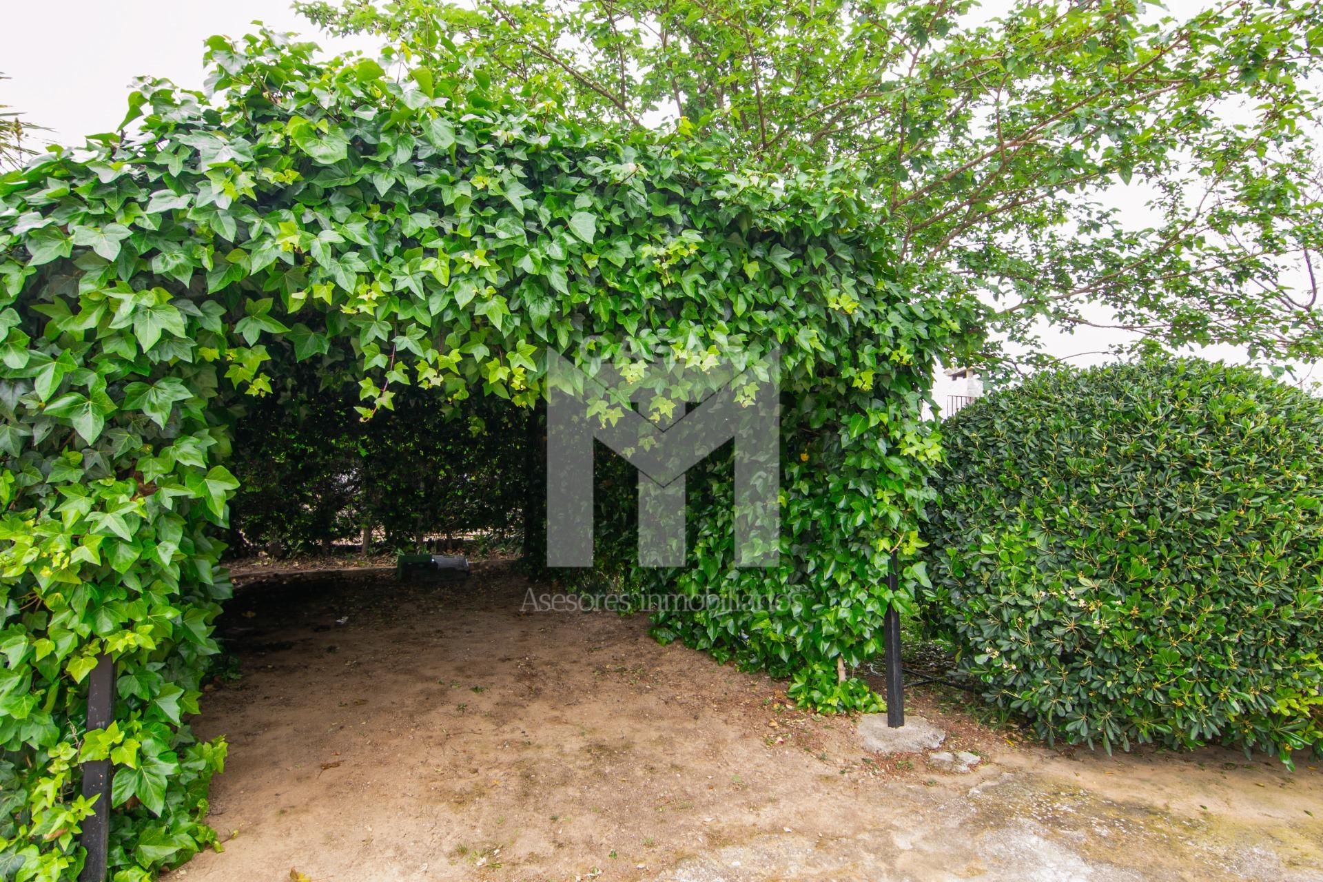 House or chalet for sale in Torrent  with Air Conditioner, Heating and Private garden