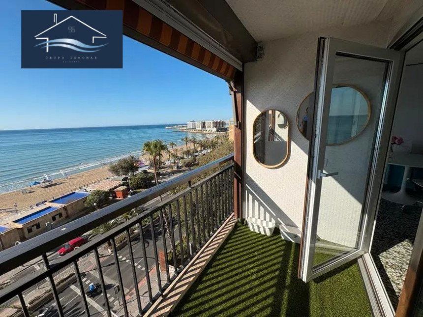 Habitación de Piso en venta en Alicante / Alacant con Aire acondicionado, Terraza y Horno
