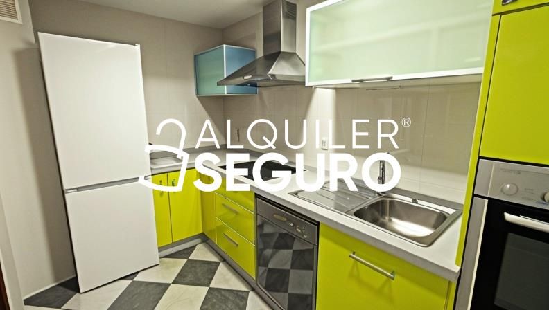 Kitchen of Flat to rent in  Sevilla Capital  with Air Conditioner