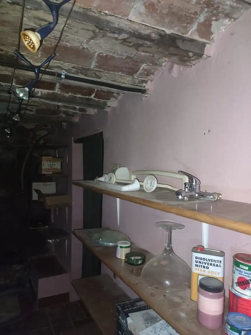 Küche von Einfamilien-Reihenhaus zum Verkauf in Barruelo de Santullán mit Ofen, Waschmaschine und Fernseher