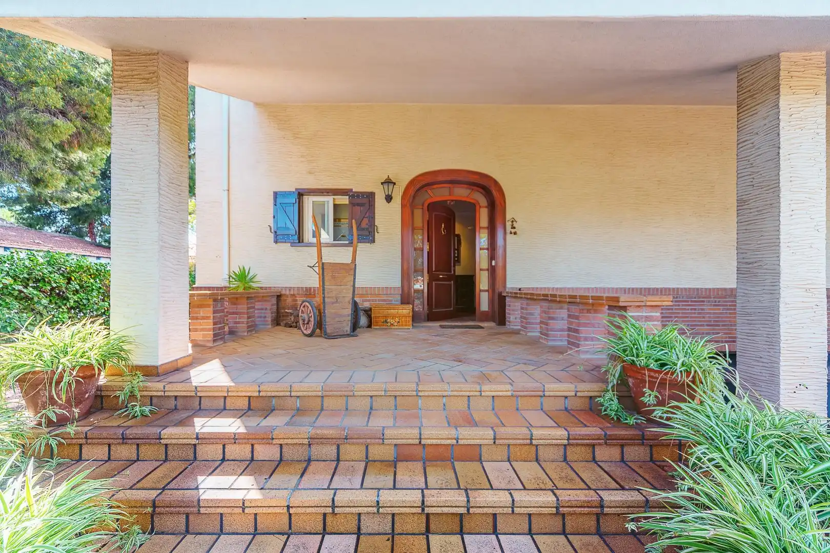 Casa o chalet en venta en Elda con Calefacción, Jardín privado y Terraza